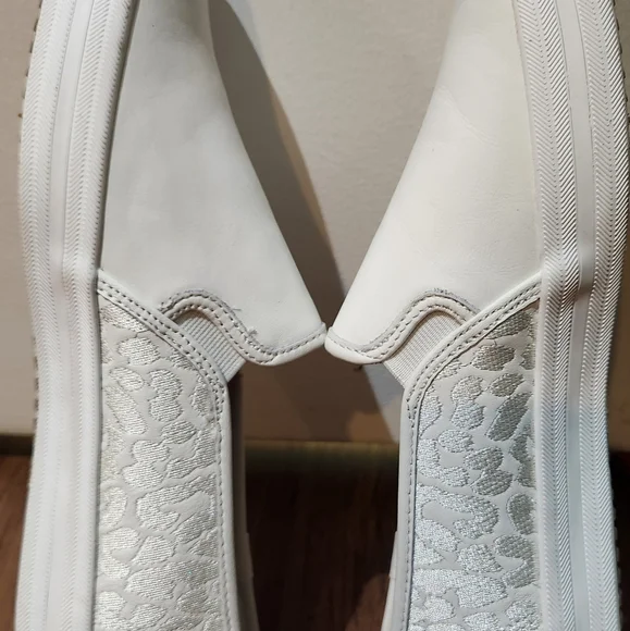 Women's Kate Spade Keds, Size 11 - Picture 10 of 13